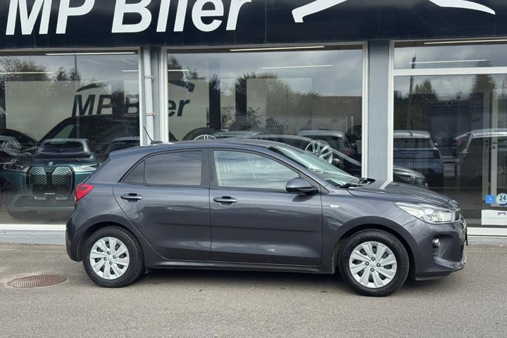 Sort Kia Rio fra 2019