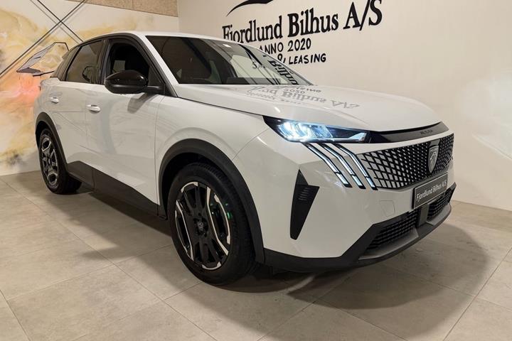 Hvid Peugeot e-3008 fra 2025