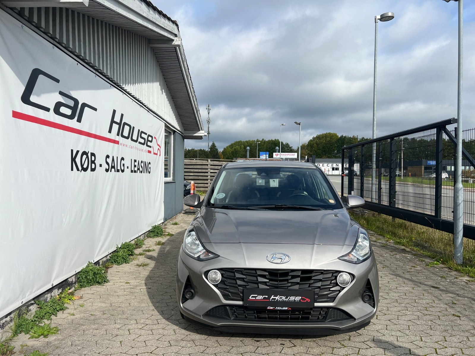 Sølv Hyundai i10 fra 2020