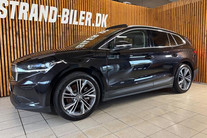 Sort Skoda Enyaq fra 2023