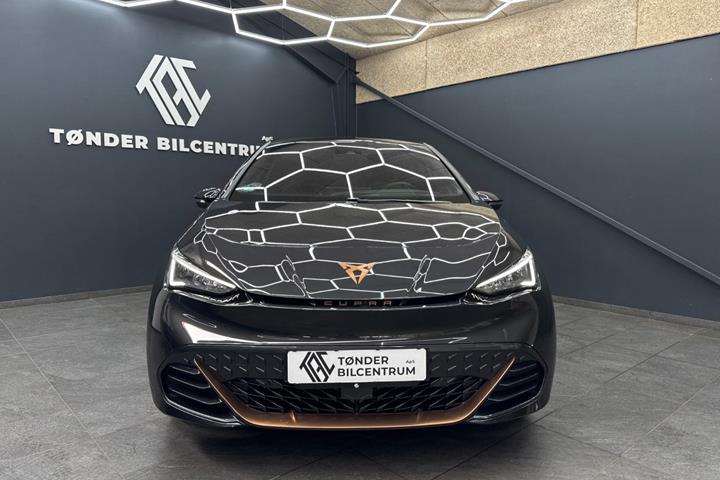 Grå Cupra Born fra 2023