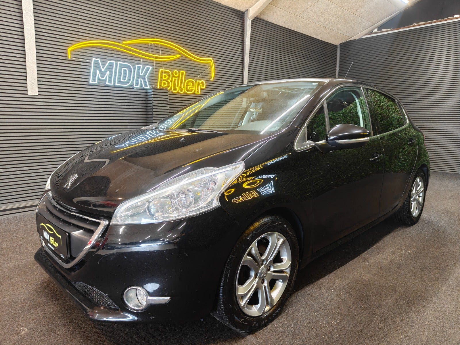 undefined Peugeot 208 fra 2015