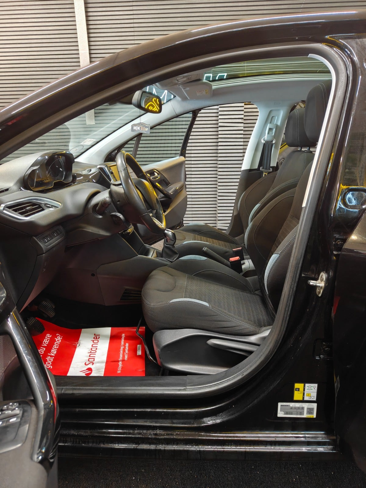 undefined Peugeot 208 fra 2015