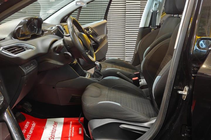 undefined Peugeot 208 fra 2015