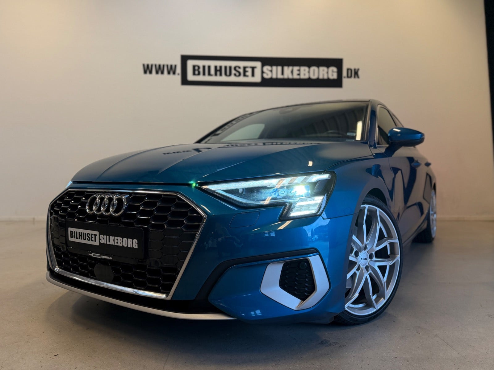 Hvid Audi A3 fra 2021