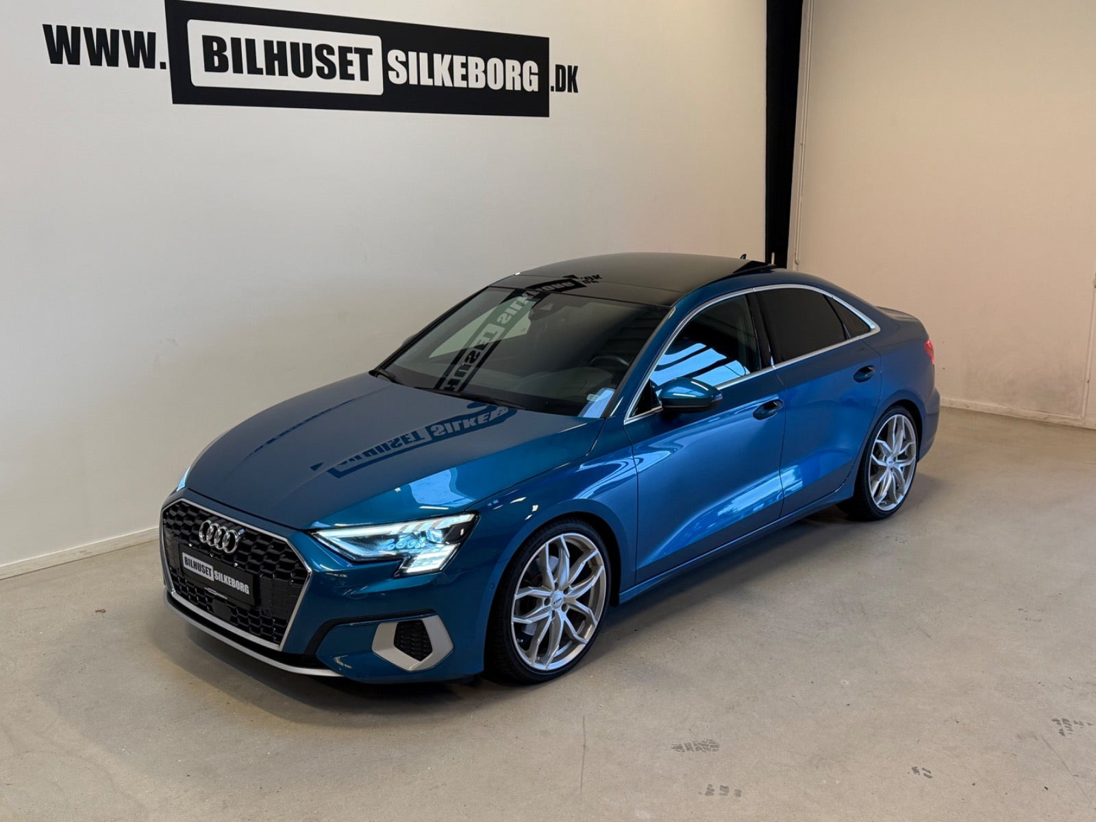 Hvid Audi A3 fra 2021