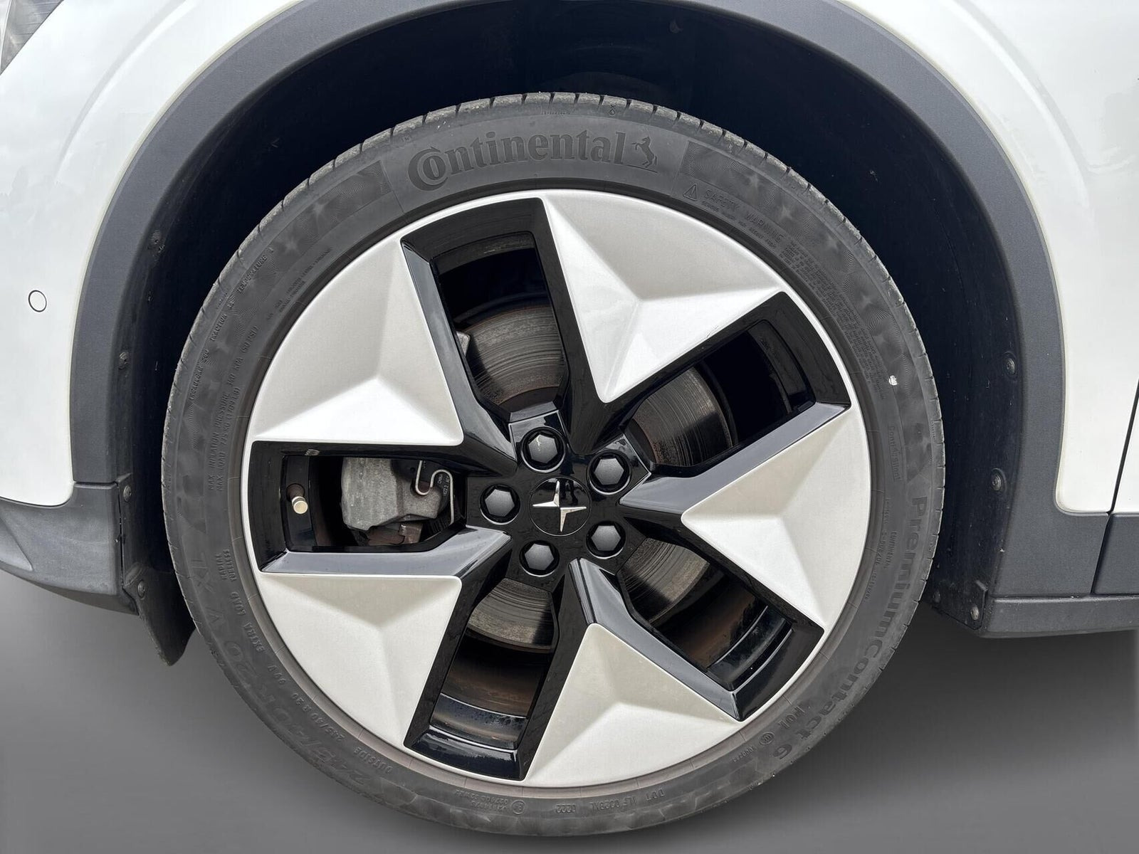 Hvid Polestar 2 fra 2022