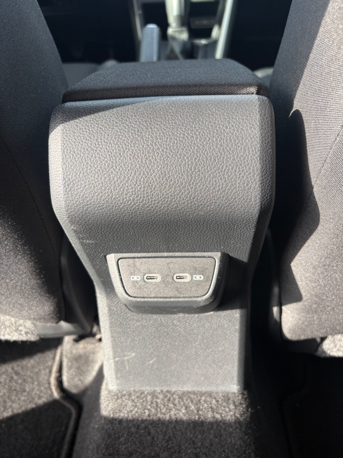 Grå VW Polo fra 2021