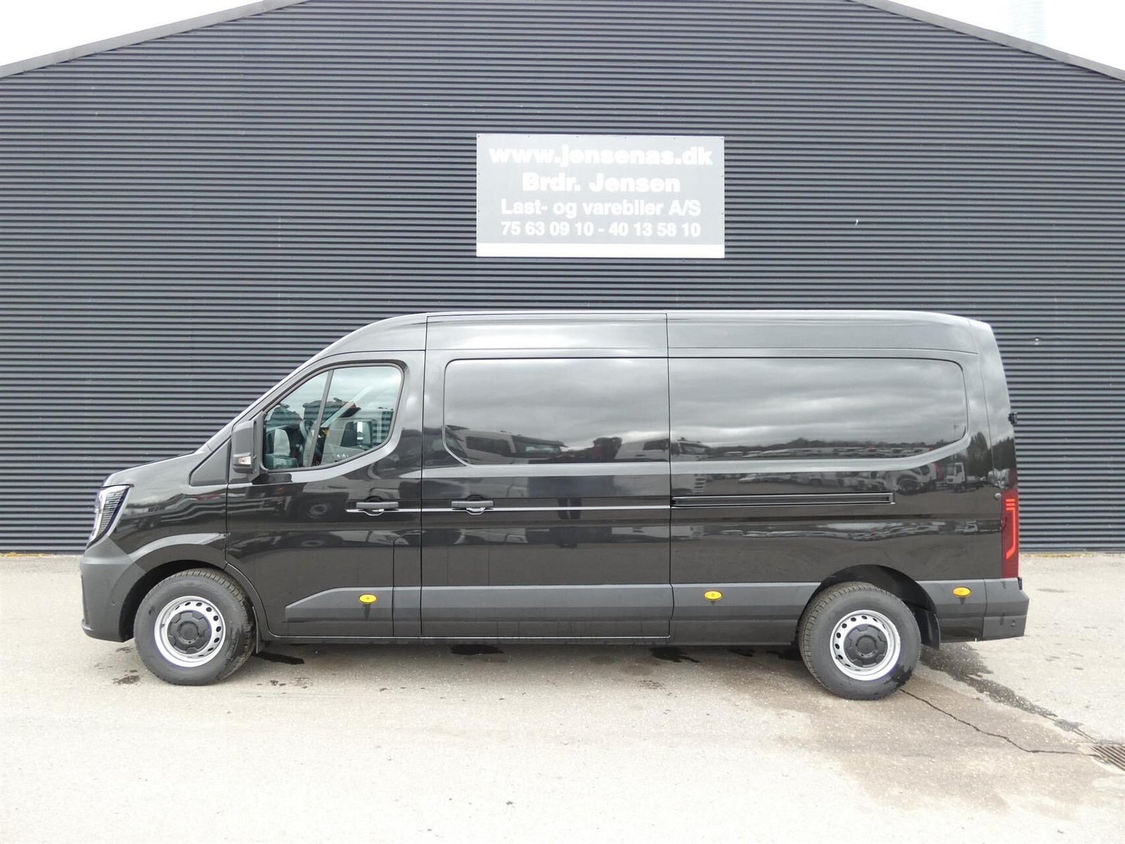 Sort Renault Master V T35 fra 2026