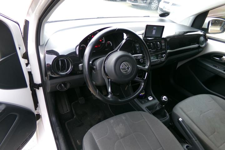 Hvid VW UP! fra 2015