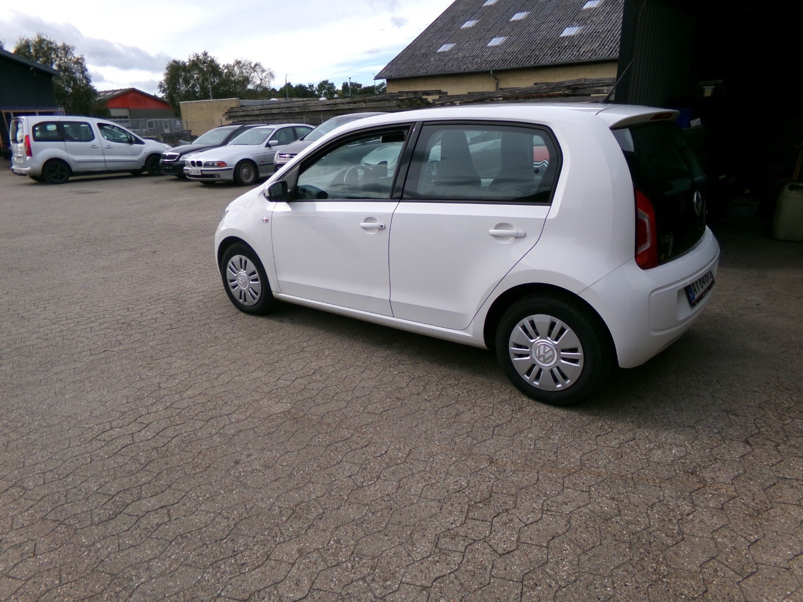 Hvid VW UP! fra 2015