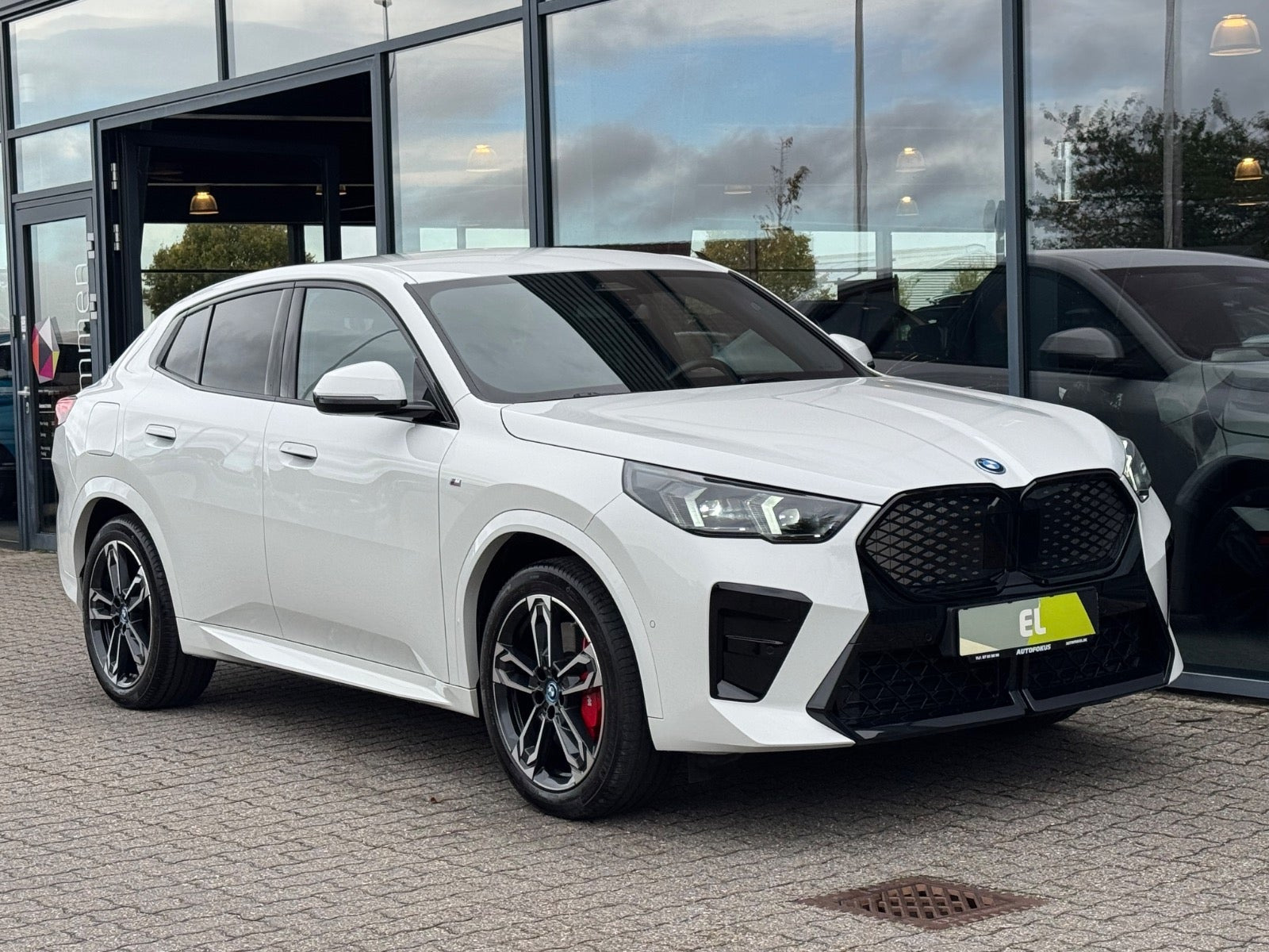 BMW iX2 eDrive20 M-Sport Premium