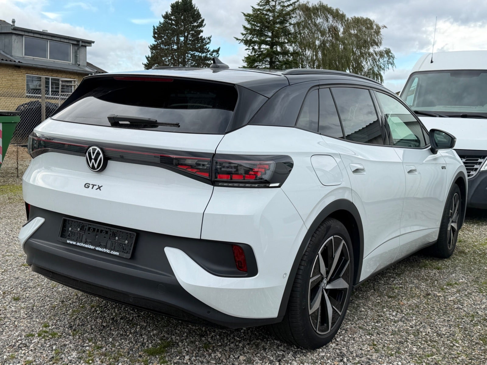 Hvid VW ID.4 fra 2023