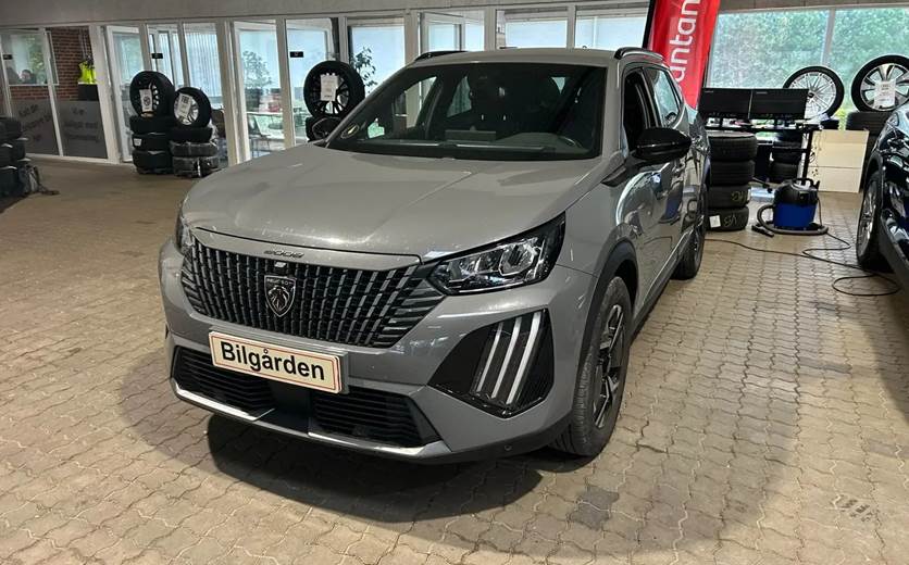 Peugeot 2008 1,2 PureTech 130 Black Selection EAT8