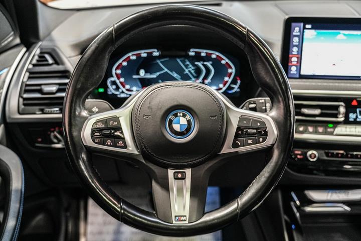 Hvid BMW iX3 fra 2023