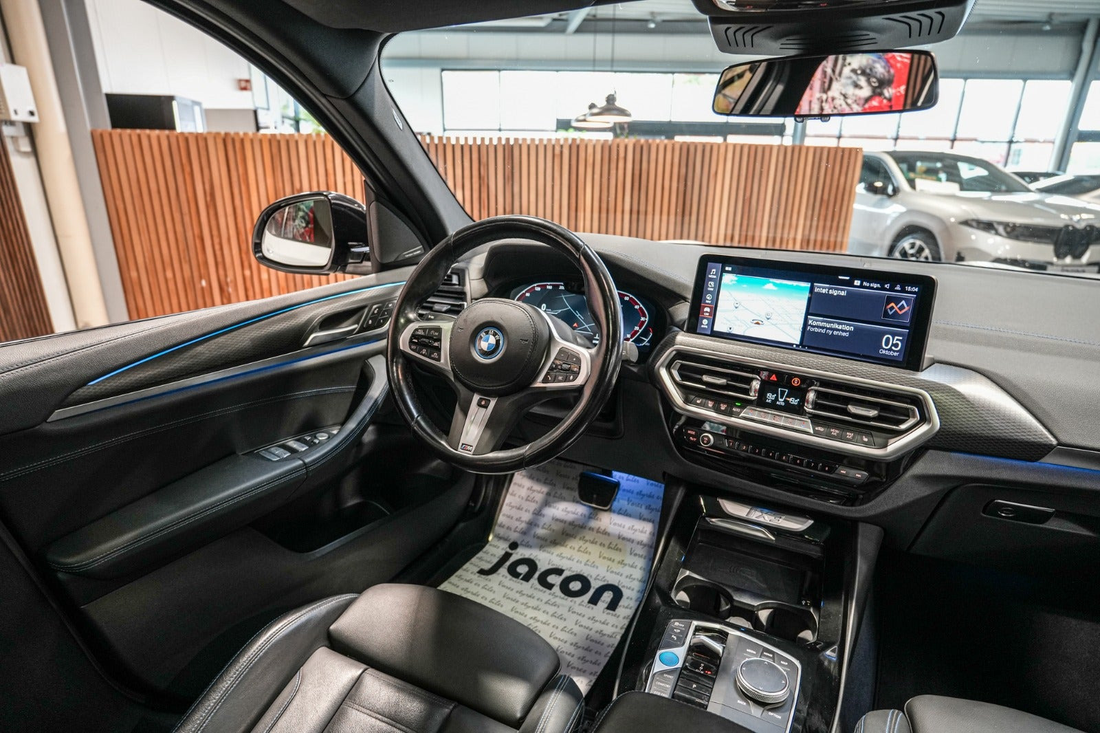 Hvid BMW iX3 fra 2023