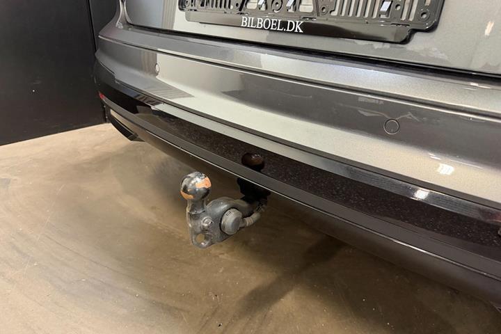 Grå Skoda Enyaq fra 2025