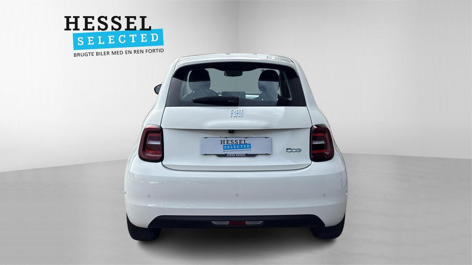 Hvid Fiat 500e fra 2024