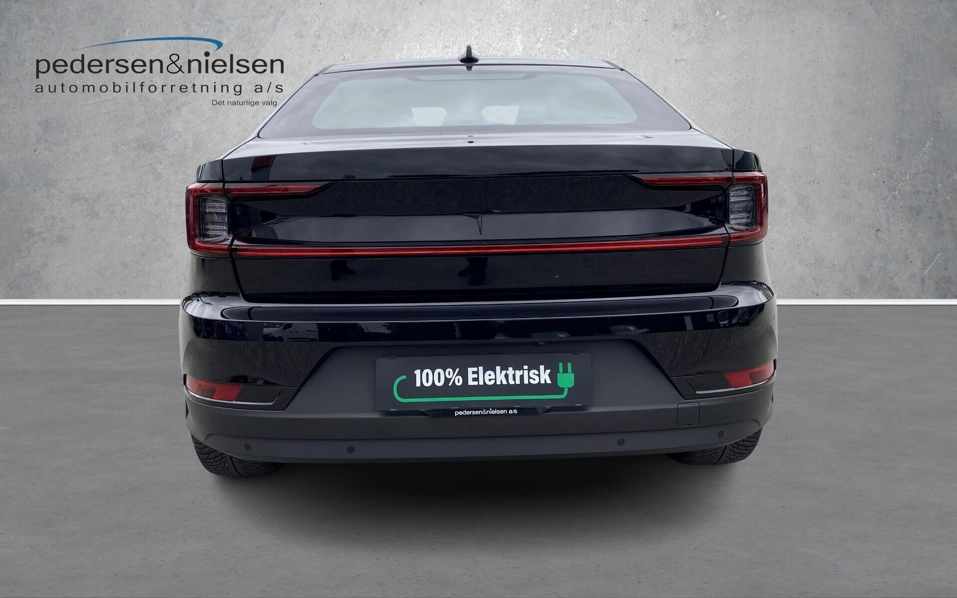 Sort Polestar 2 fra 2023