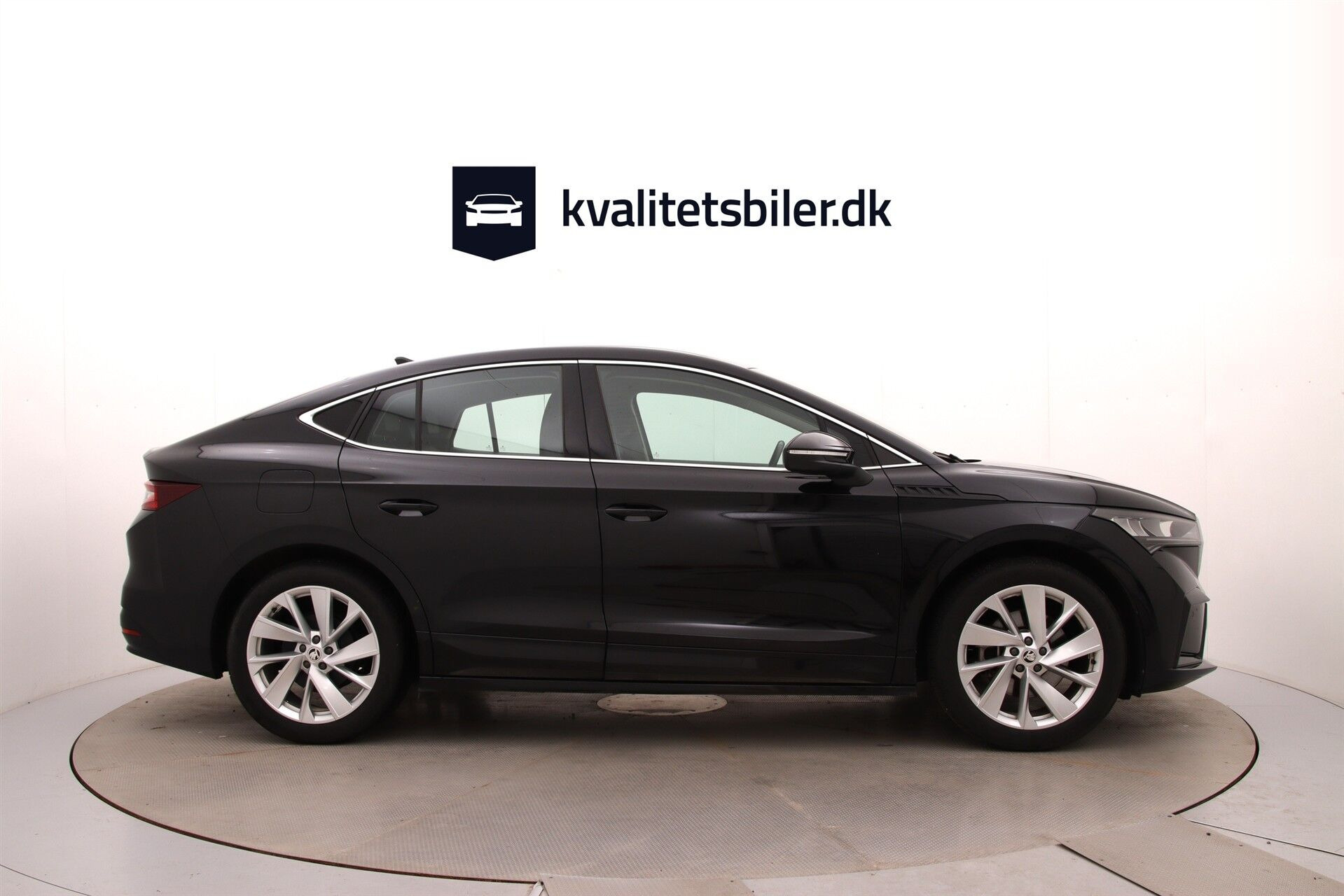 Sort Skoda Enyaq fra 2024