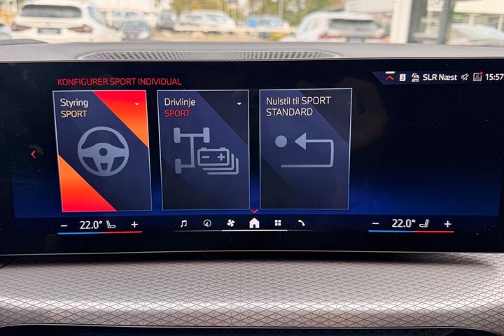 Grå BMW i4 fra 2025
