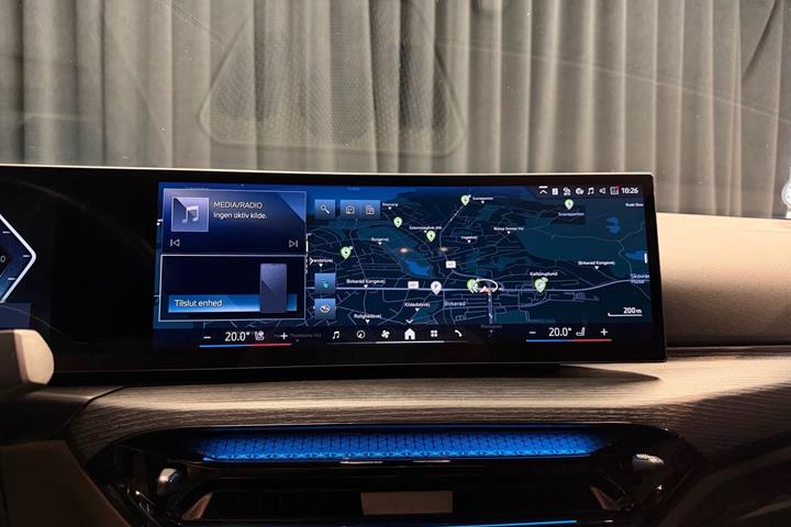 Blå BMW i4 fra 2024