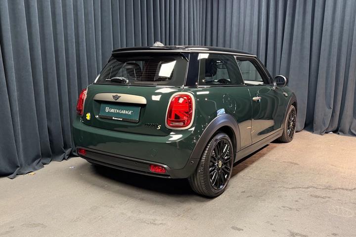 Grøn Mini Cooper fra 2023