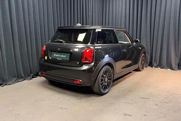 Sort Mini Cooper fra 2023