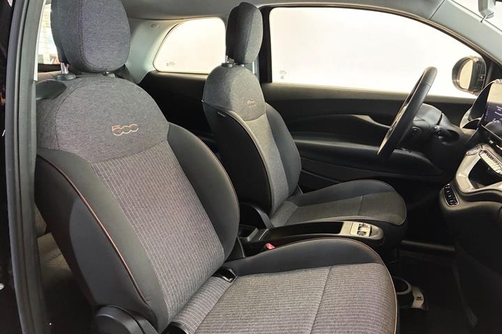Sort Fiat 500e fra 2023