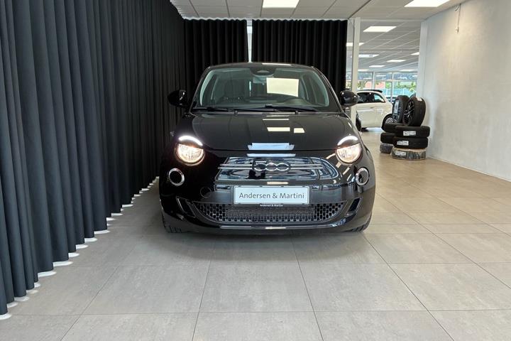 Sort Fiat 500e fra 2023