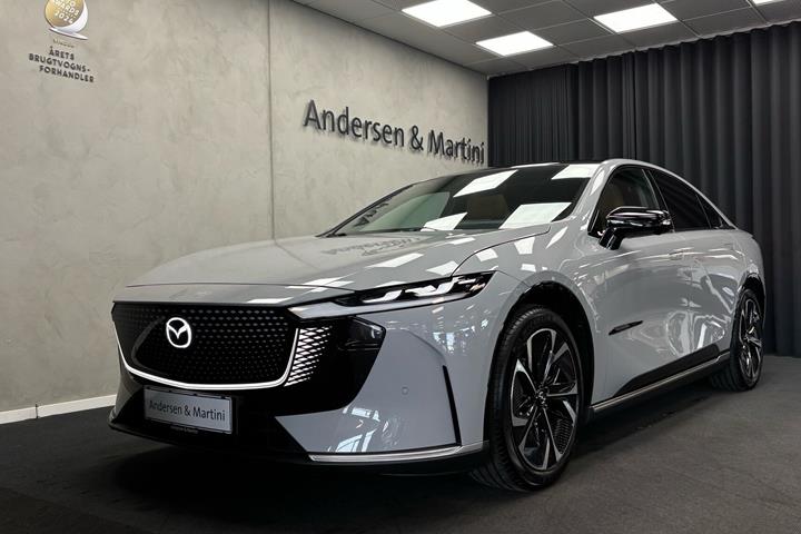 Grå Mazda 6e fra 2026