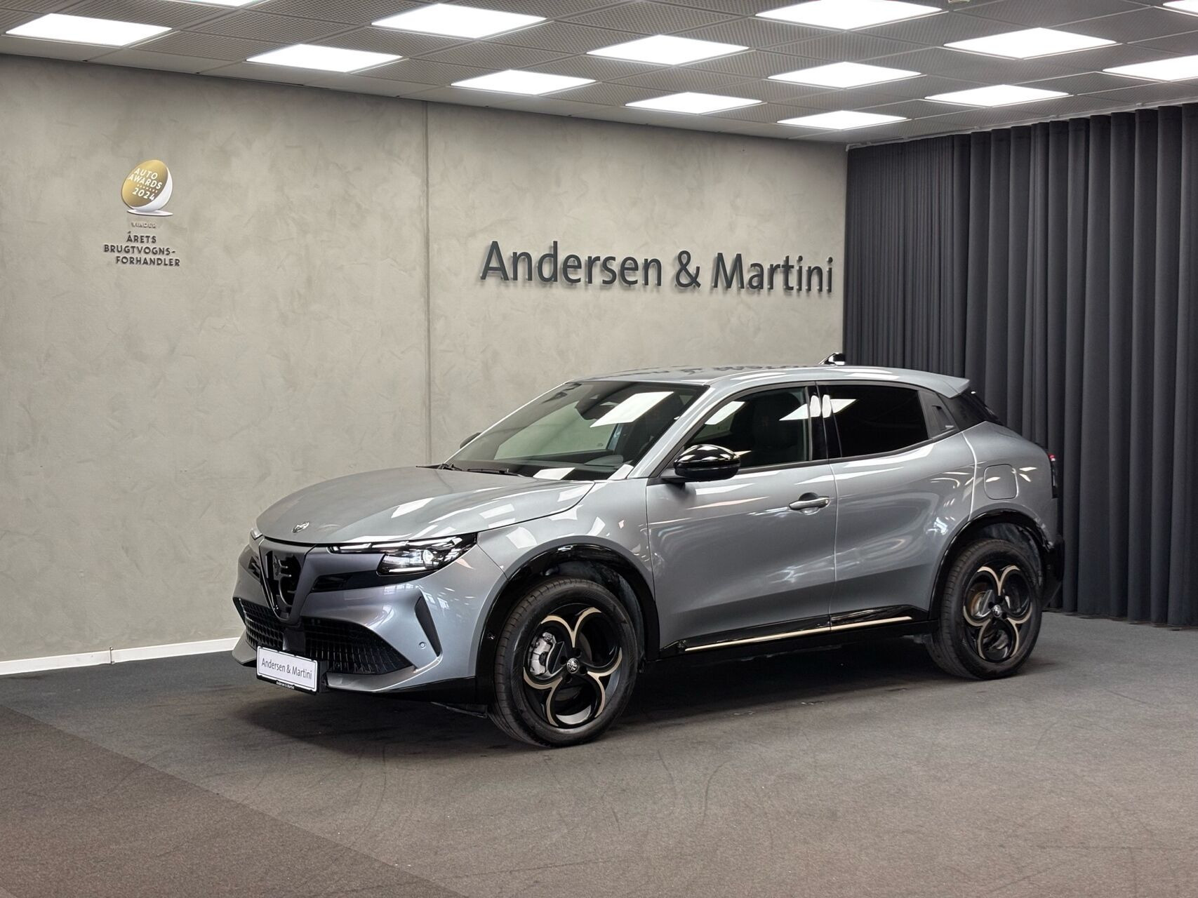 Alfa Romeo Junior EL Speciale 156HK 5d Aut.