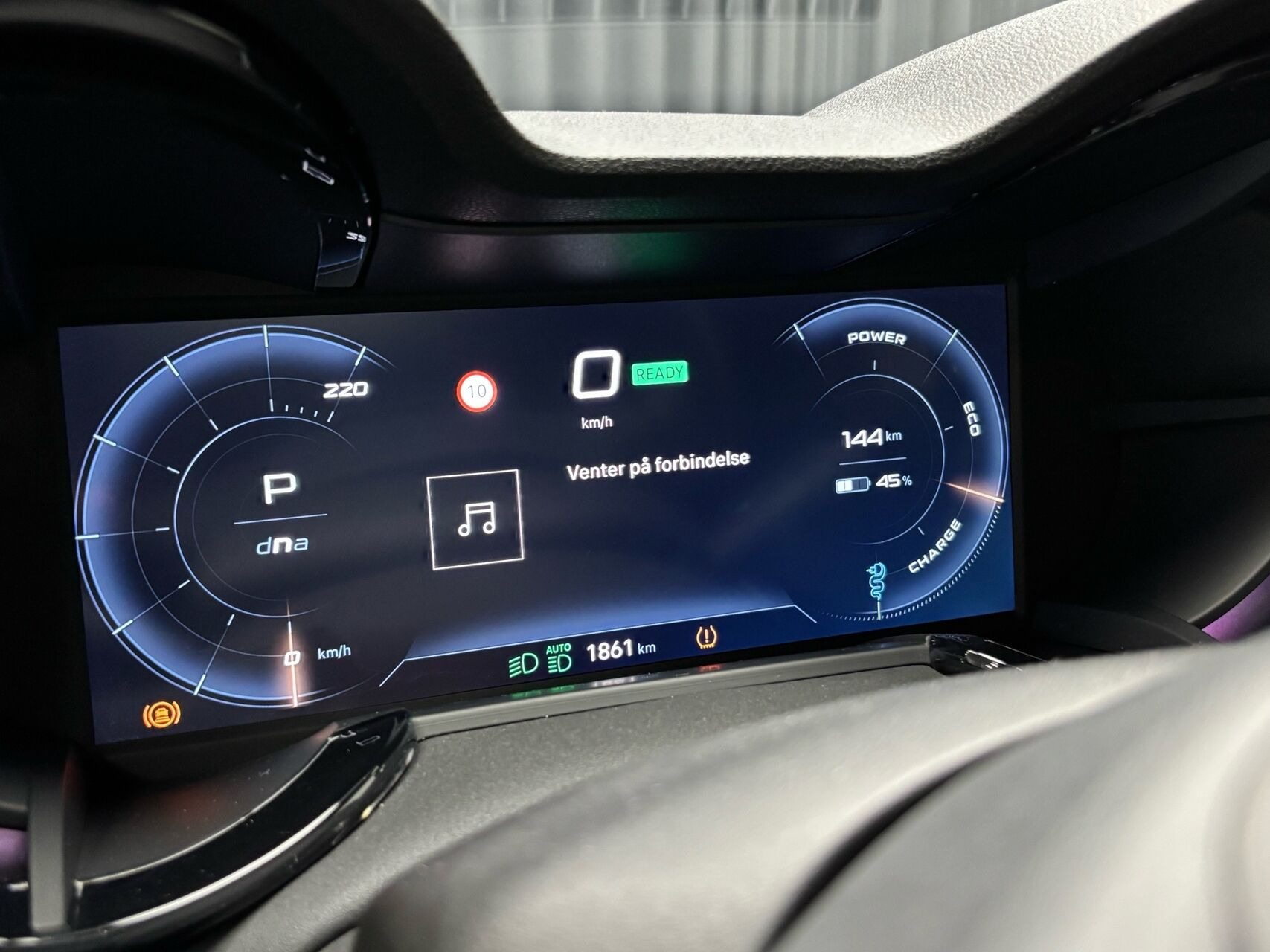 Grå Alfa Romeo Junior fra 2025