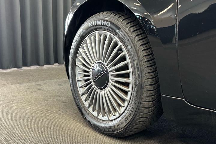 Sort Fiat 500e fra 2023