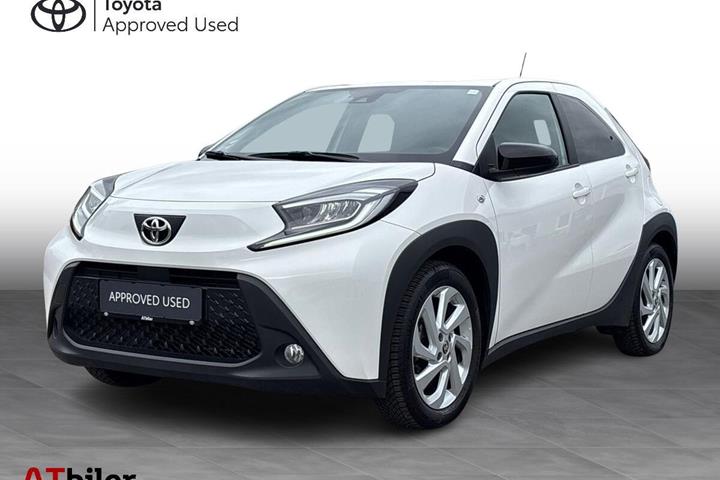 Hvid Toyota Aygo X fra 2025