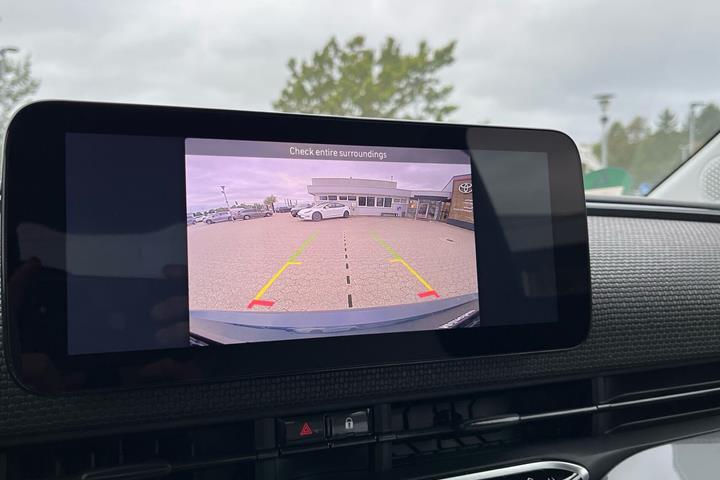 Grøn Fiat 500e fra 2023