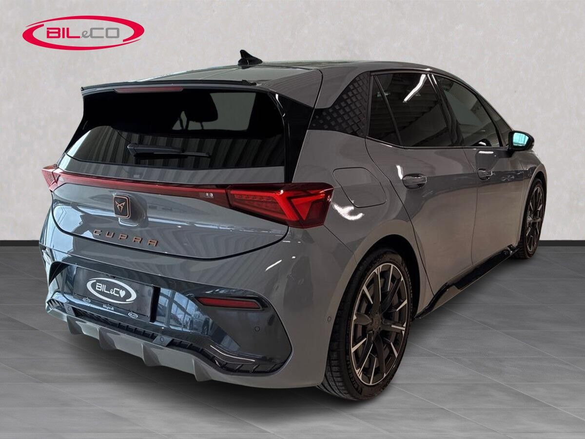 Grå Cupra Born fra 2022