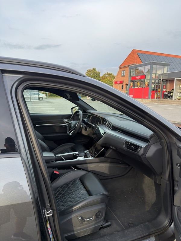 undefined Audi e-tron fra 2022