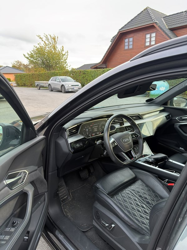 undefined Audi e-tron fra 2022