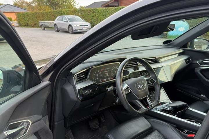 undefined Audi e-tron fra 2022