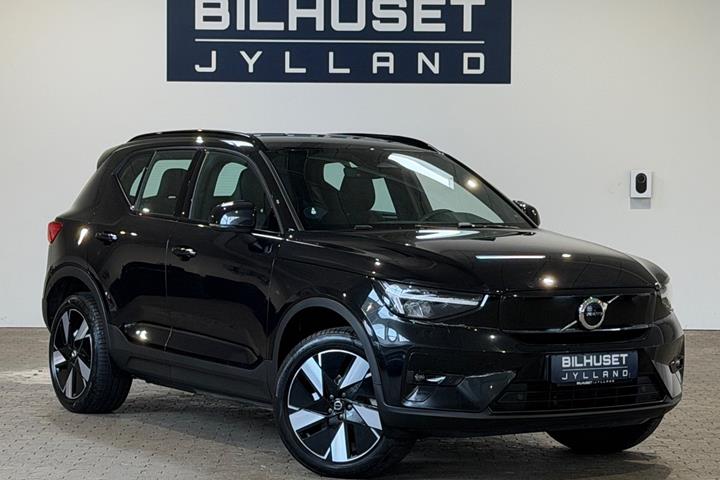 Sort Volvo EX40 fra 2025