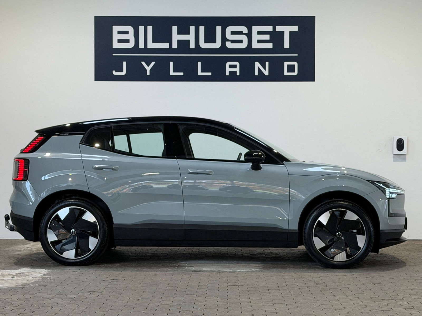 Grå Volvo EX30 fra 2024