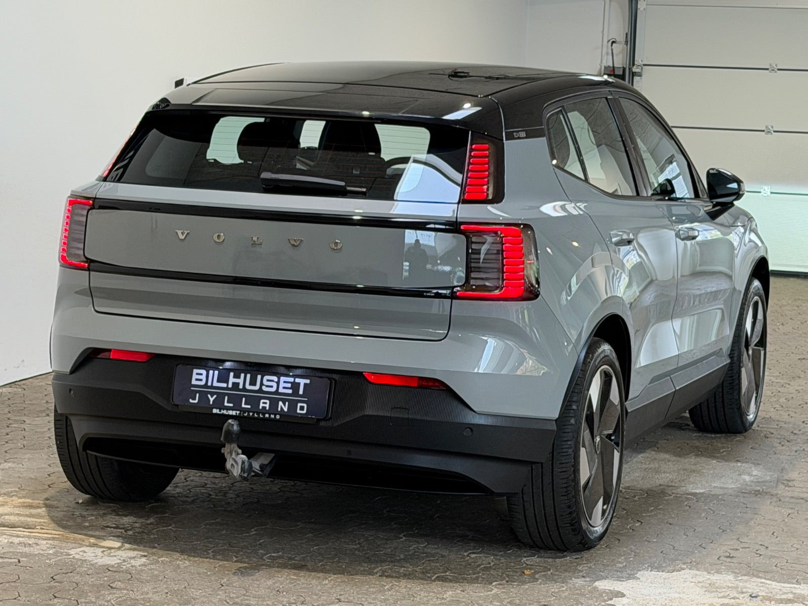 Grå Volvo EX30 fra 2024