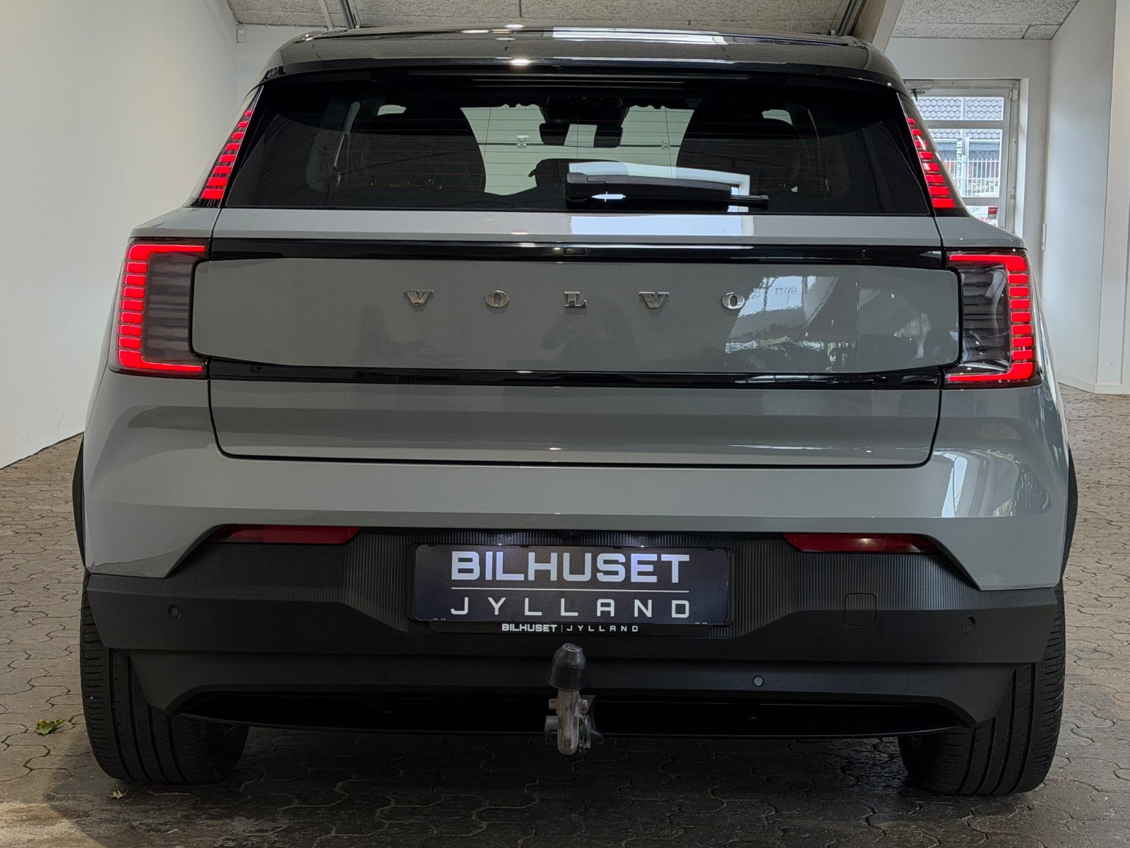 Grå Volvo EX30 fra 2024