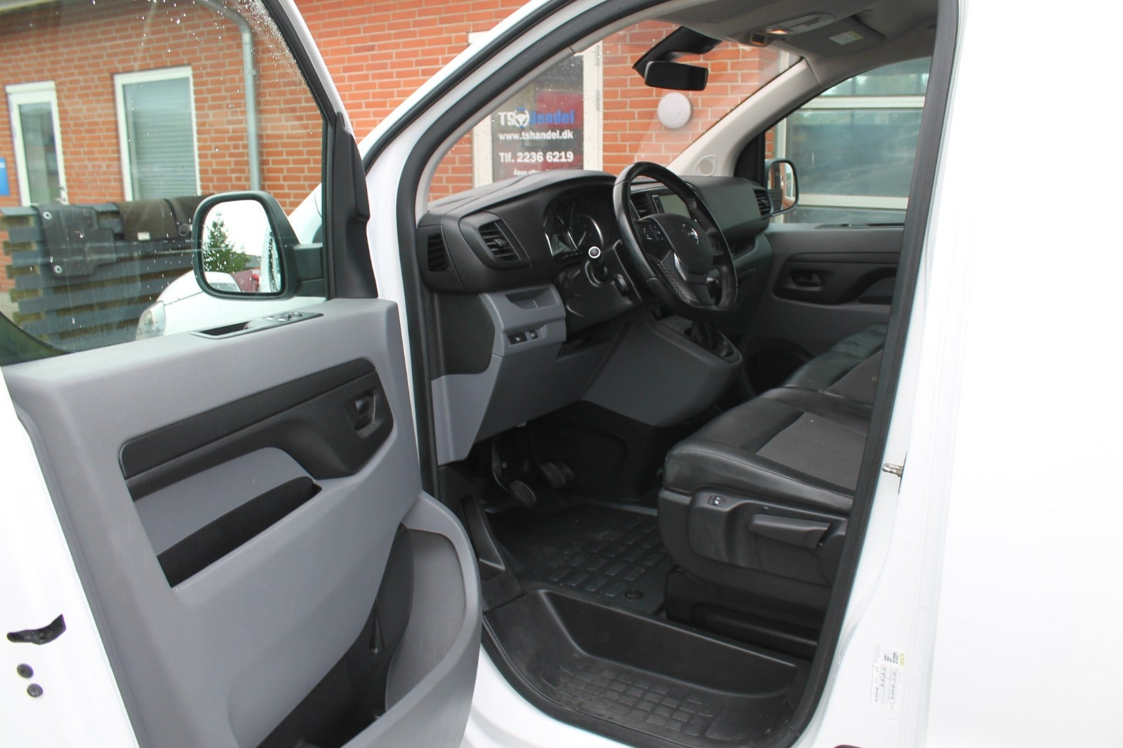 undefined Opel Vivaro fra 2020