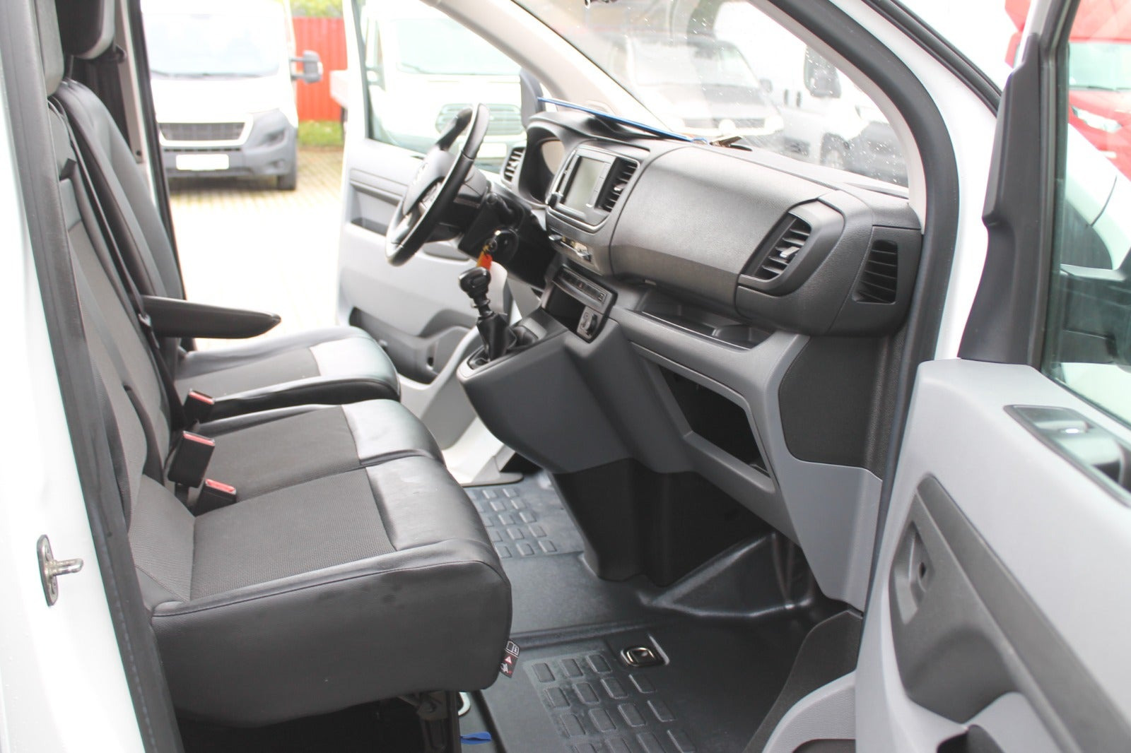 undefined Opel Vivaro fra 2020