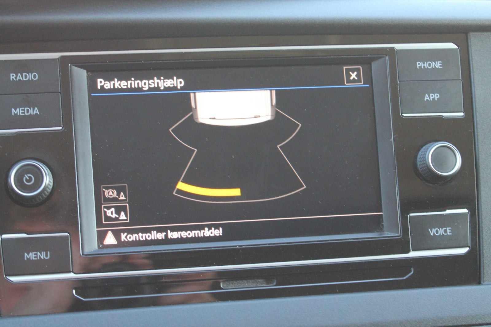 Sort VW Transporter fra 2020