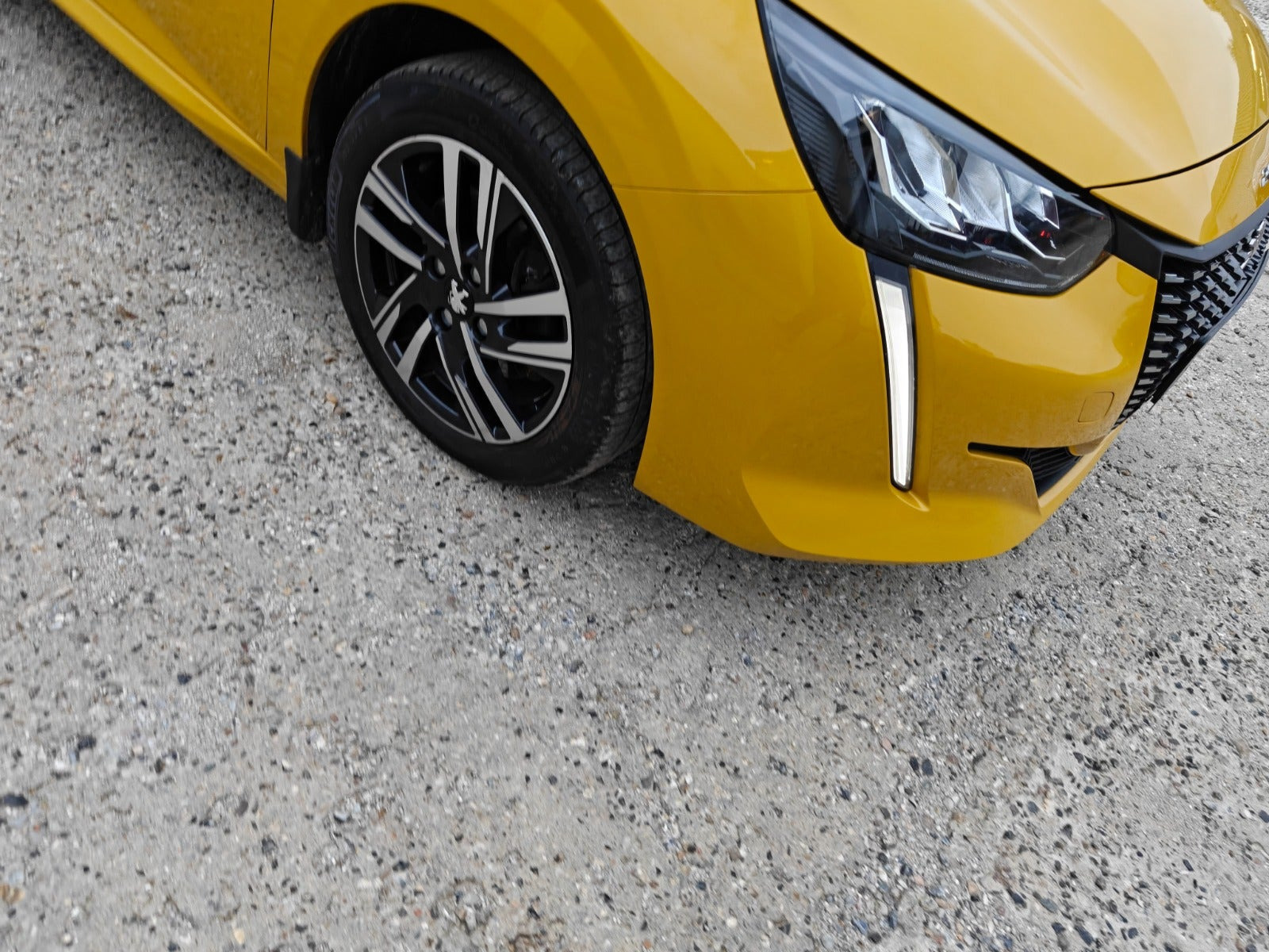 undefined Peugeot 208 fra 2021