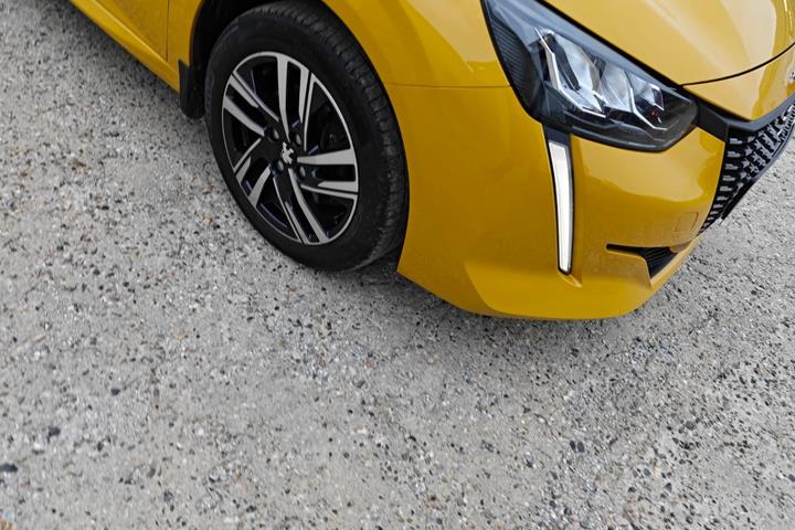 undefined Peugeot 208 fra 2021