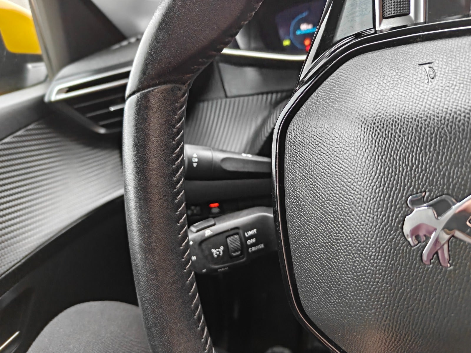 undefined Peugeot 208 fra 2021